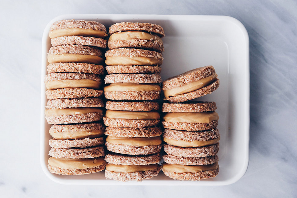 Raw Vegan Gingerbread Cookie Sandwiches